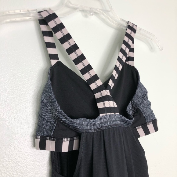 Lululemon Run Times Tank Luxtreme 4 Black Cream Stripe Drawstring Cinched Waist - Picture 3 of 13